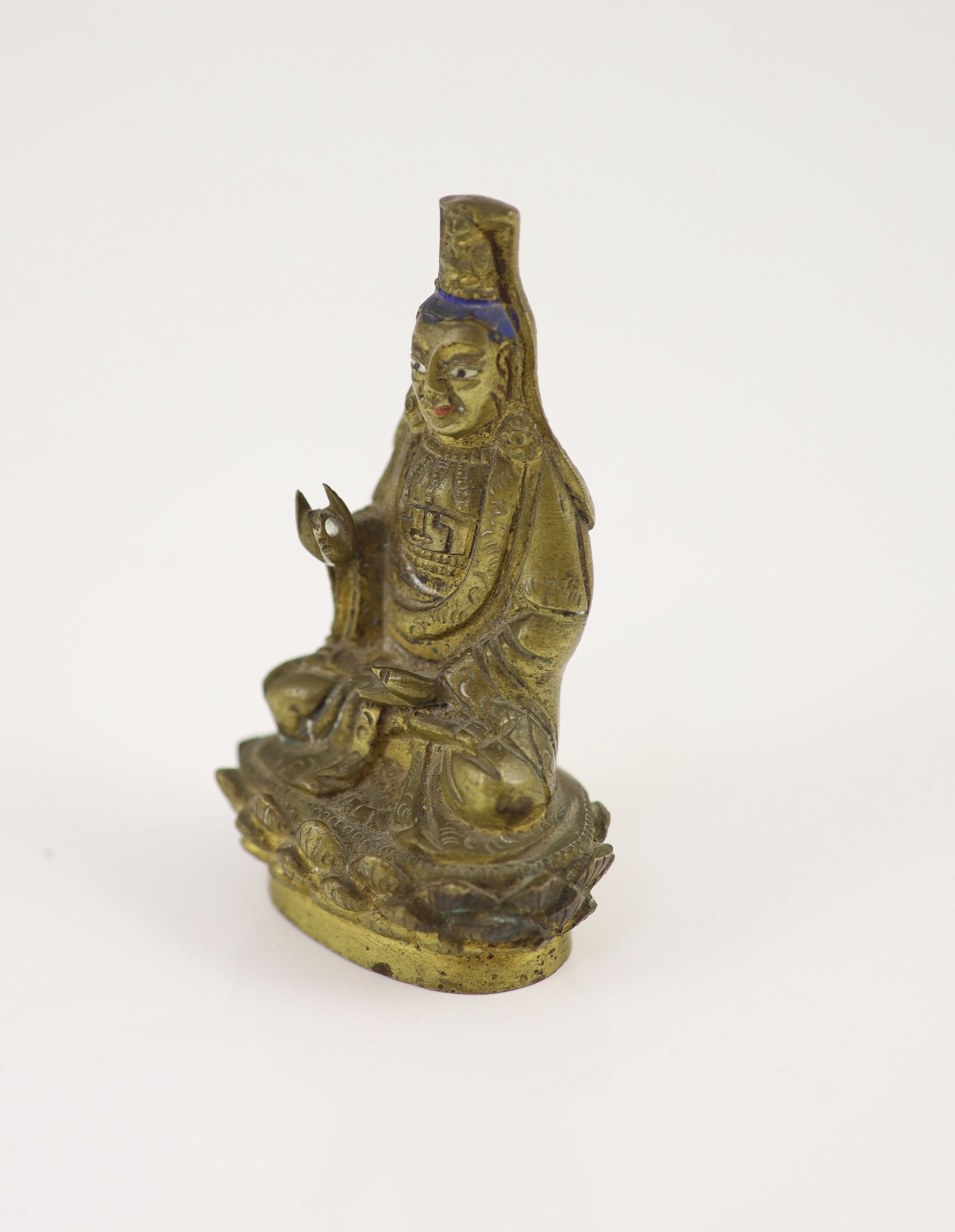 Two Himalayan bronze figures of Bodhisattvas, 19th/20th century, 11.5 and 9.8cm high